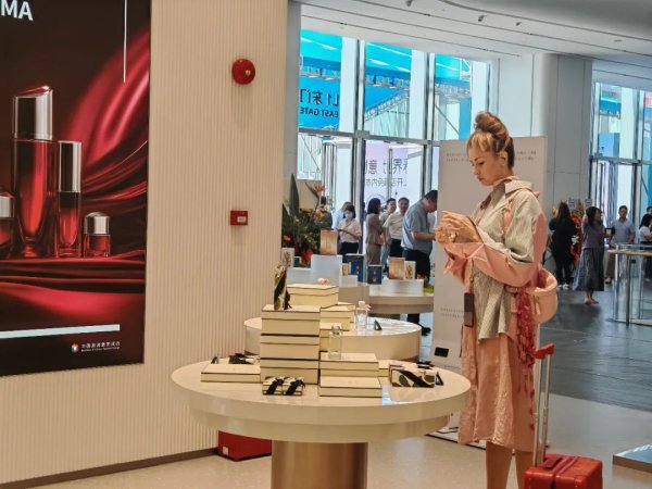 火星策略 深圳、广州市内免税店同步上新！记者实探