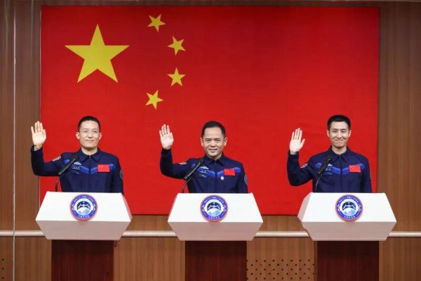 千汇网 什么样的科学家能“上天”？在天上干什么？选拔条件揭秘→